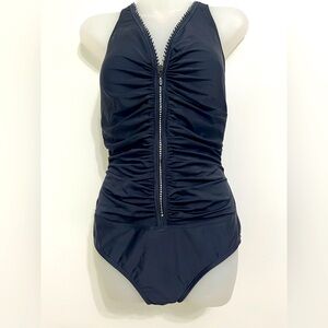 Fanta Sizer black one piece swimsuit